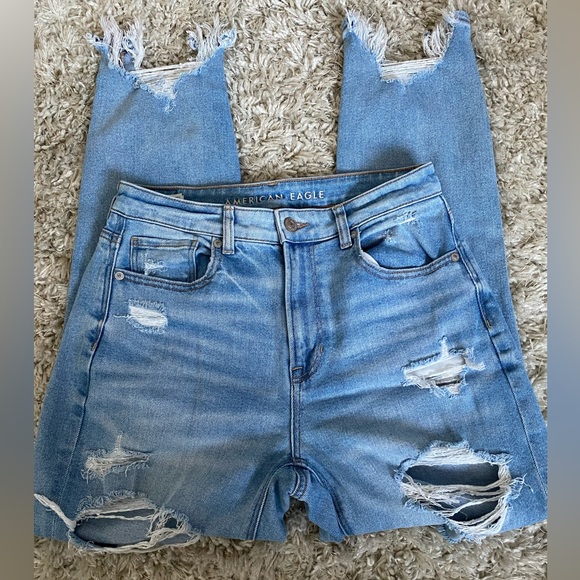 American Eagle Mom Jeans - Picture 3 of 8